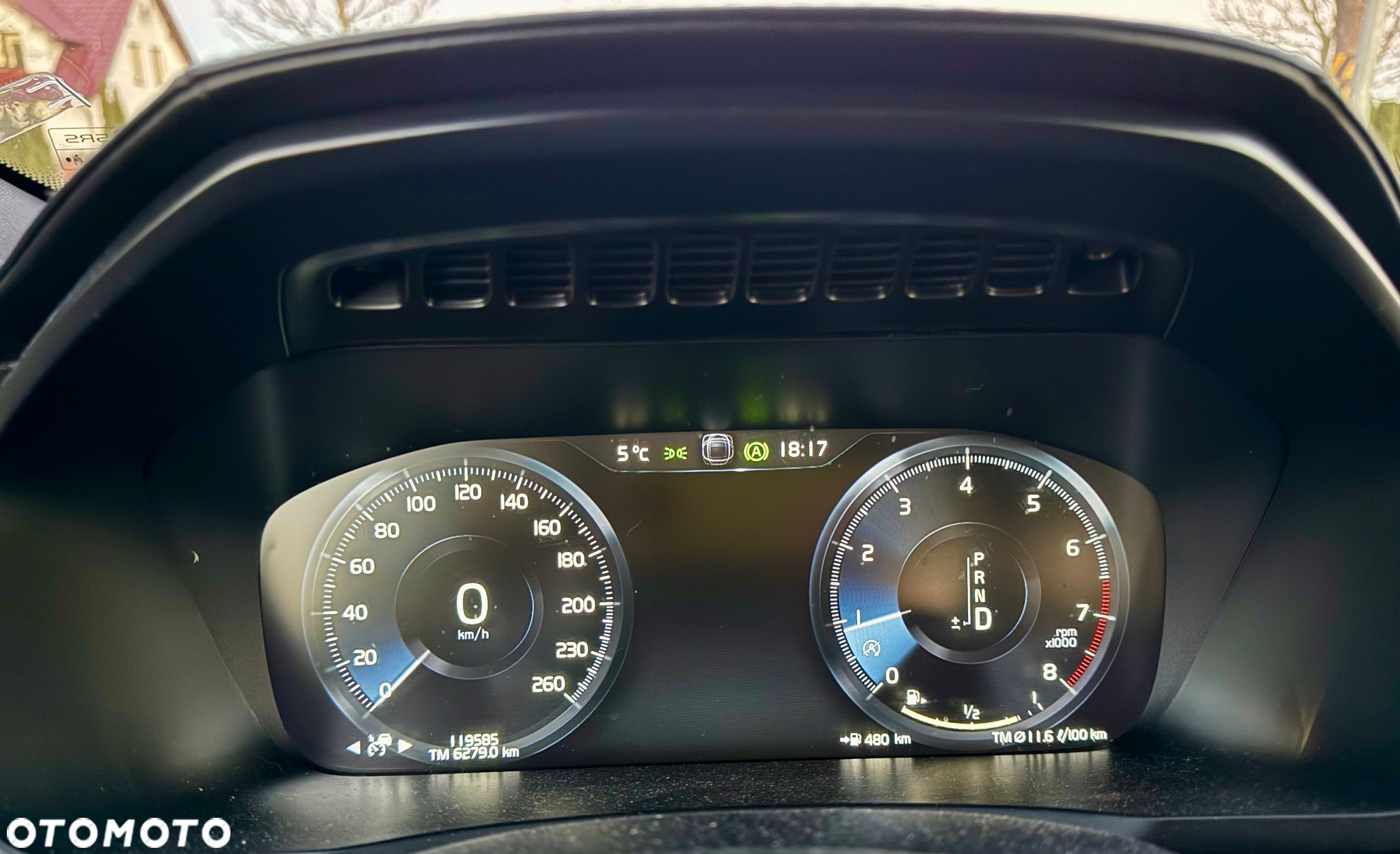 Volvo XC 90 - 9