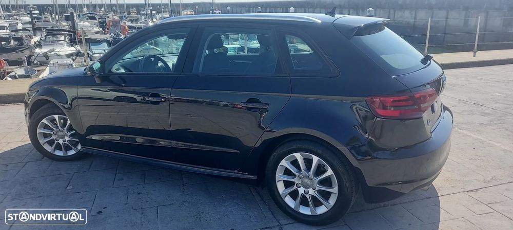 Audi A3 Sportback 1.6 TDI Attraction - 8