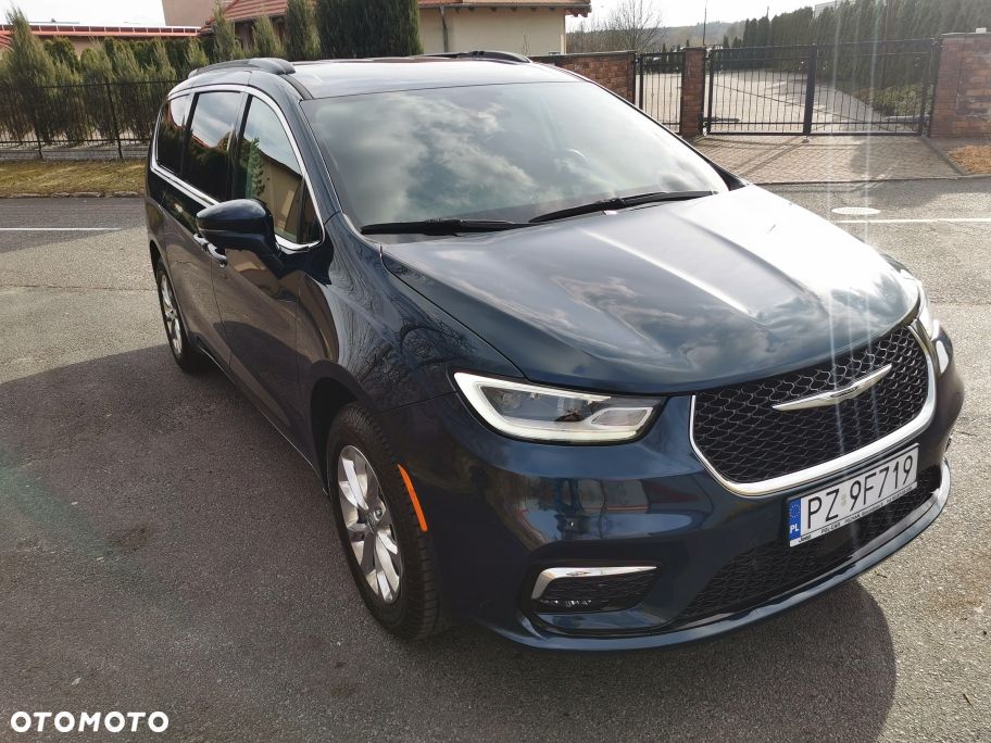 Chrysler Pacifica - 9