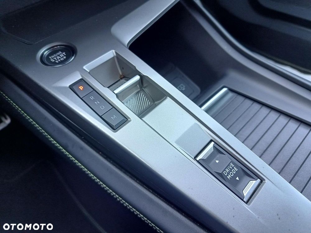 Peugeot 408 1.2 PureTech GT S&S EAT8 - 29