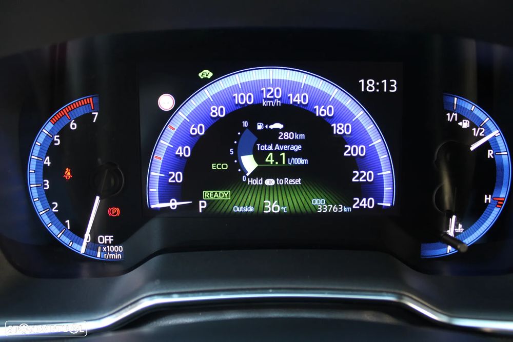 Toyota Corolla 1.8 Hybrid Exclusive - 23