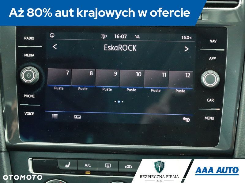 Volkswagen Golf - 10