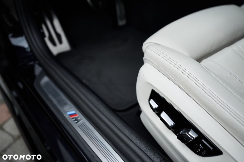 BMW Seria 5 520d xDrive MHEV M Sport sport - 23