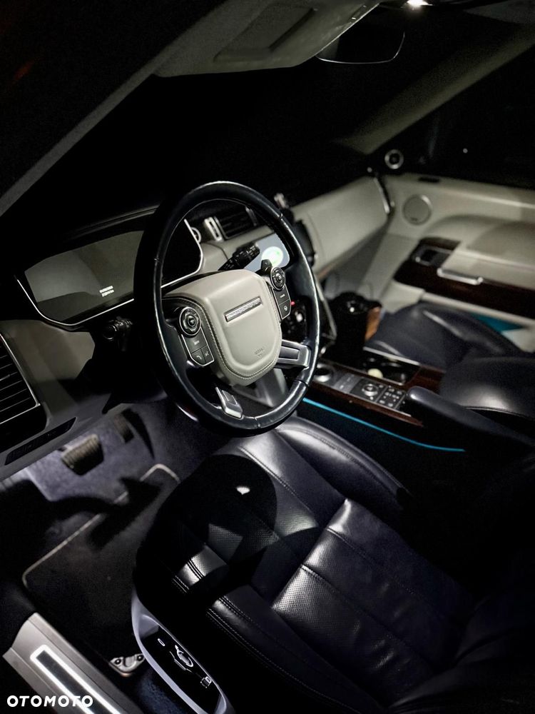 Land Rover Range Rover 4.4SD V8 AB Black - 27