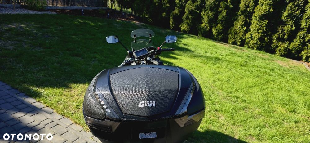 Yamaha XJ - 6