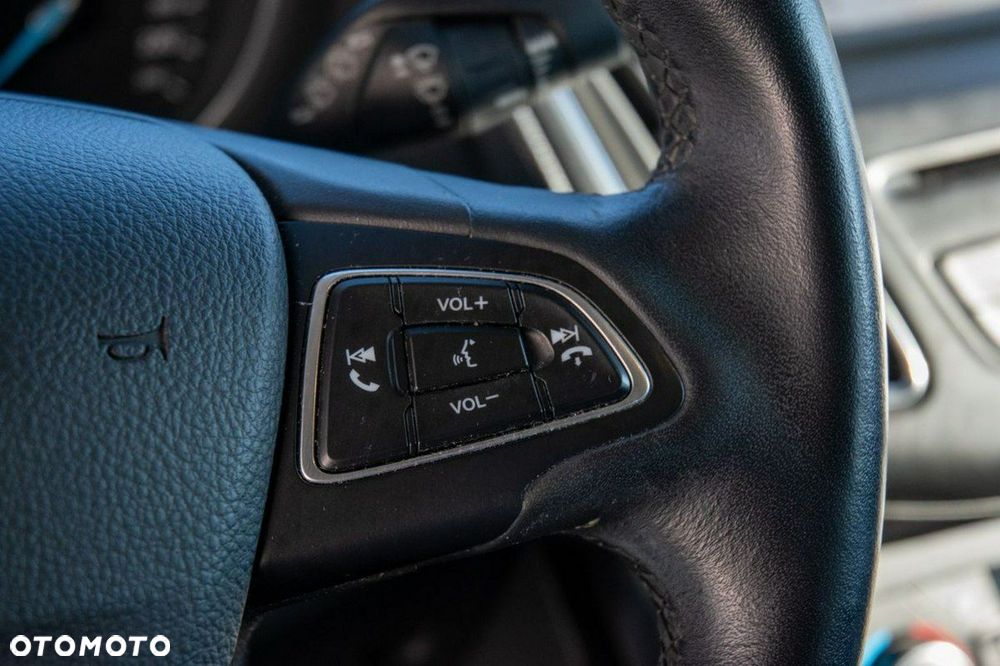 Ford Focus 1.0 EcoBoost Titanium - 20