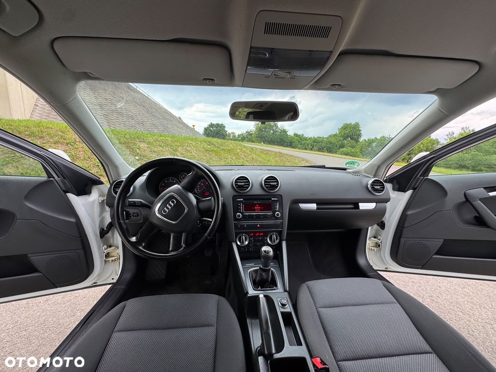 Audi A3 Sportback - 16