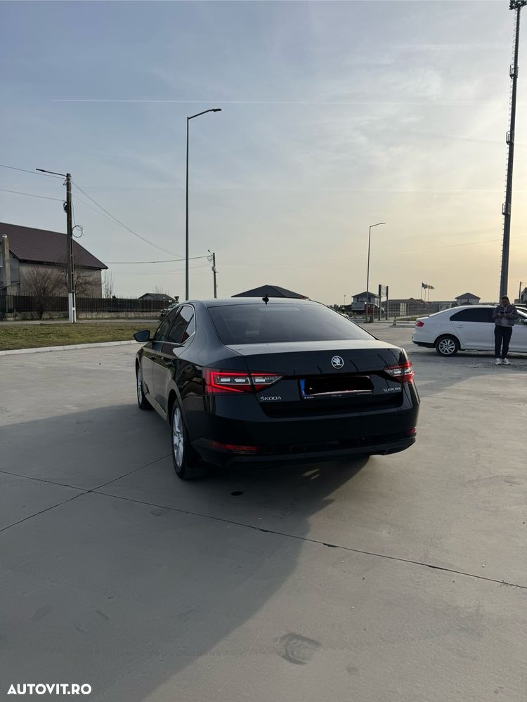 Skoda Superb 1.5 TSI ACT DSG Ambition - 27