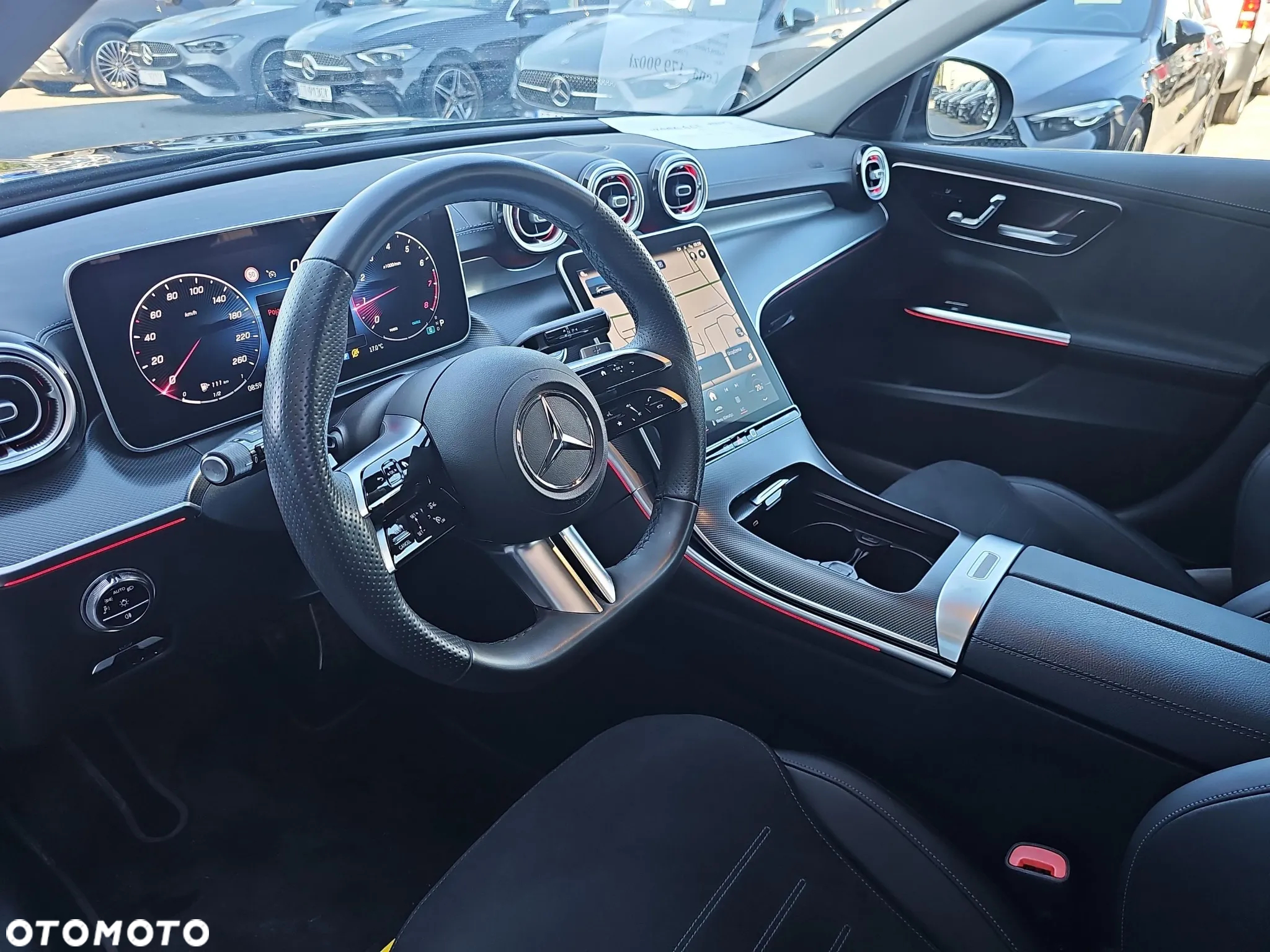 Mercedes-Benz Klasa C 180 T 9G-TRONIC AMG Line - 13