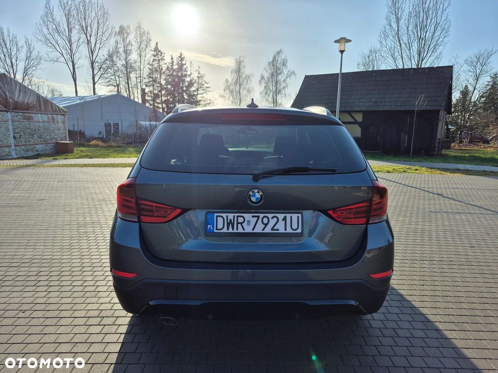 BMW X1 sDrive18d - 27