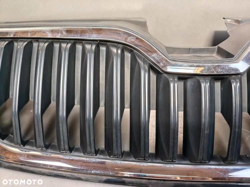 Grill Skoda Octavia 3 III Atrapa Chłodnicy Kratka 5E0853653 - 11