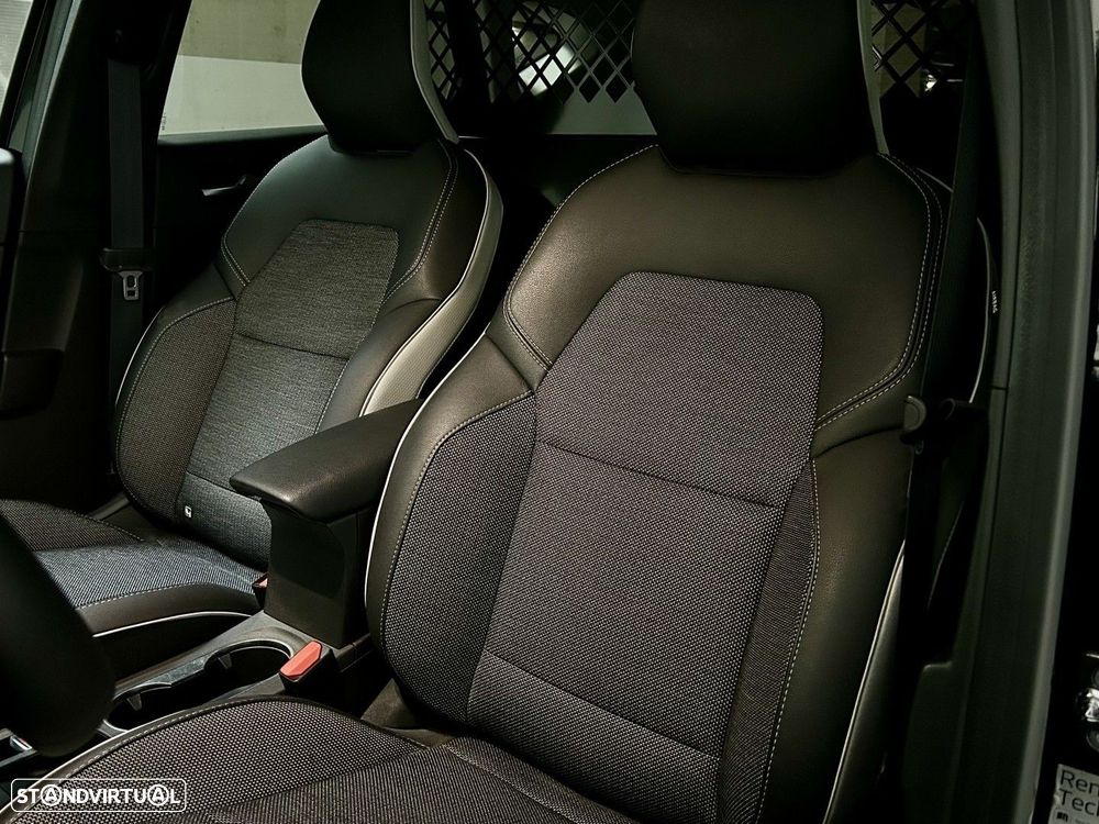 Renault Captur E-TECH 160 INTENS - 39