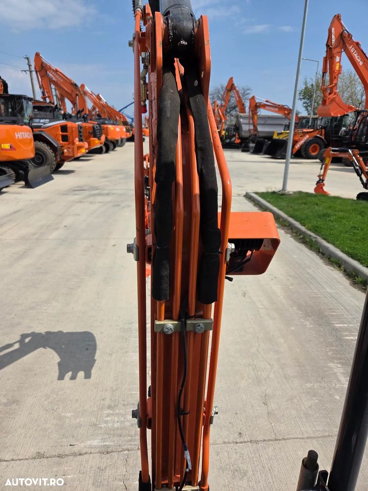 Hitachi ZX19U-6, 2tone, 2024, 539h, rotire in gabarit, Adanc sapare 2,5m, CUPLA RAPIDA+3 CUPE, Senile cauciuc 80% ok extensibile, latime 0,8m, inst picon, LAMA, produs in JAPONIA, sistem antifurt, posibilitate leasing 4ani-CA NOU-PROMOTIE 18.900 EUR+Tva - 8