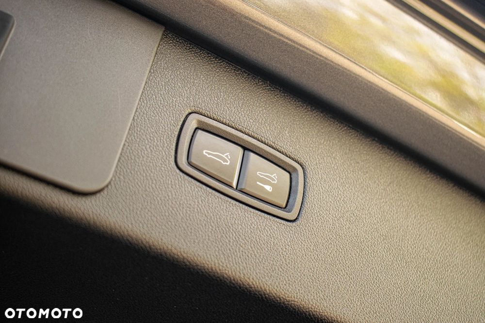 Porsche Cayenne Standard - 28