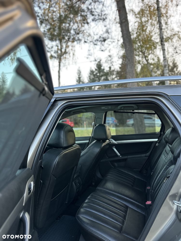 Peugeot 407 - 8