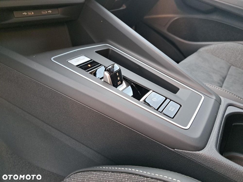 Volkswagen Golf Variant - 16