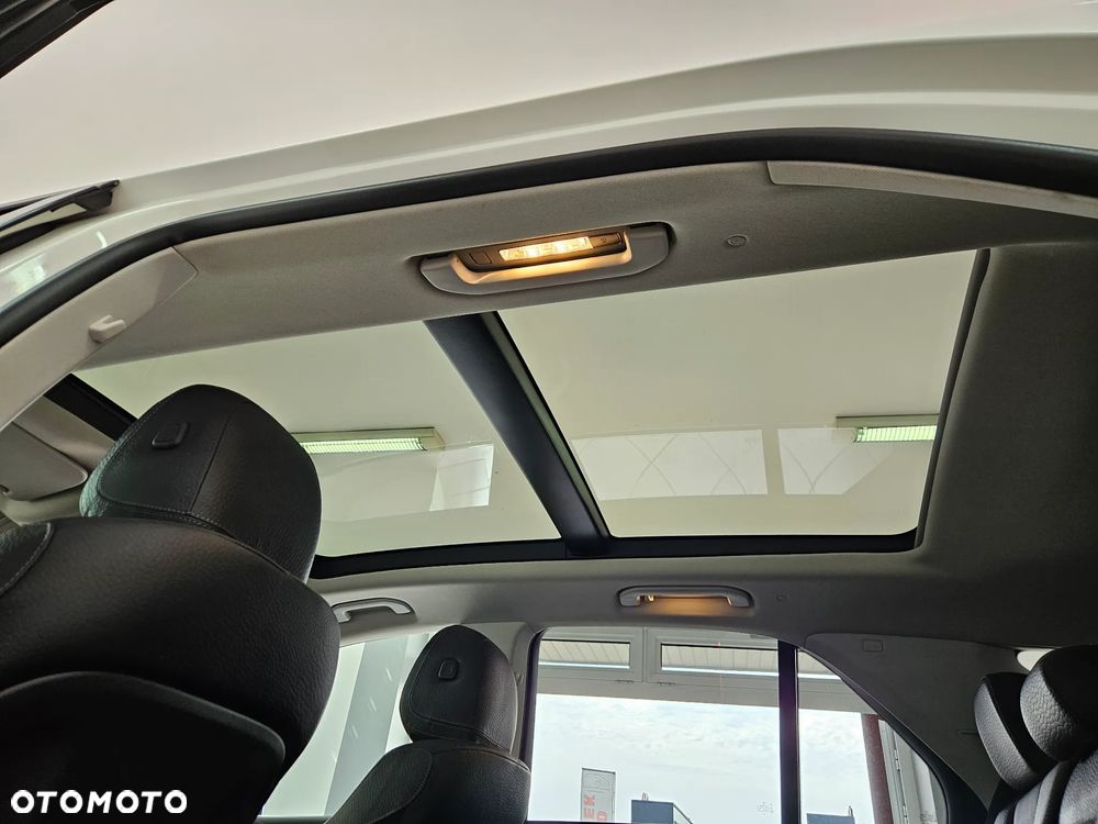 Mercedes-Benz GLE - 26