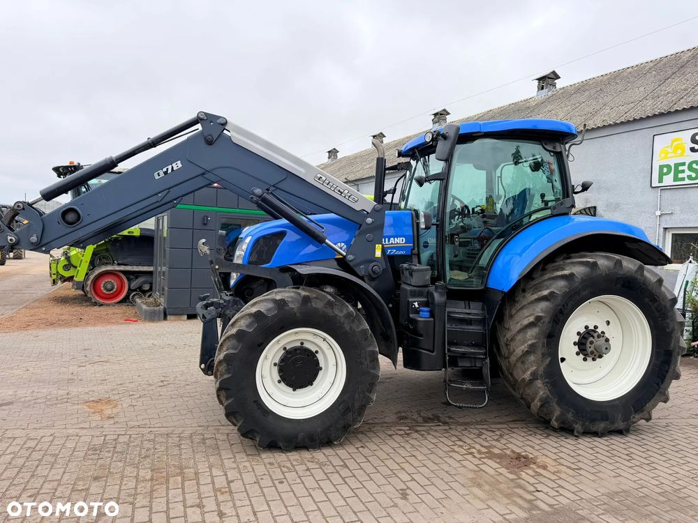 New Holland T7.220 - 6