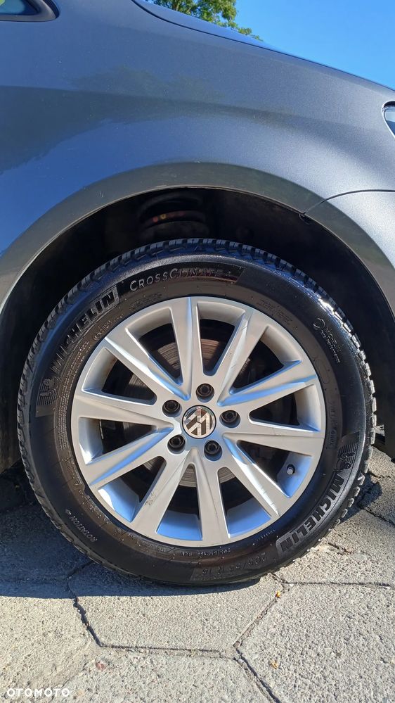 Volkswagen Touran 1.6 TDI DPF Trendline DSG - 14