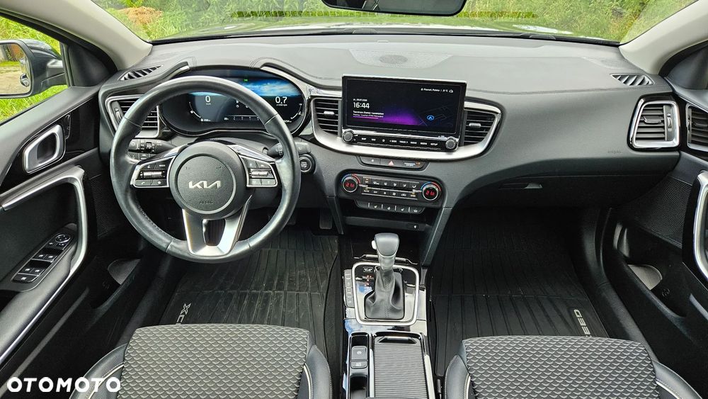 Kia XCeed 1.6 T-GDI Business Line DCT - 14