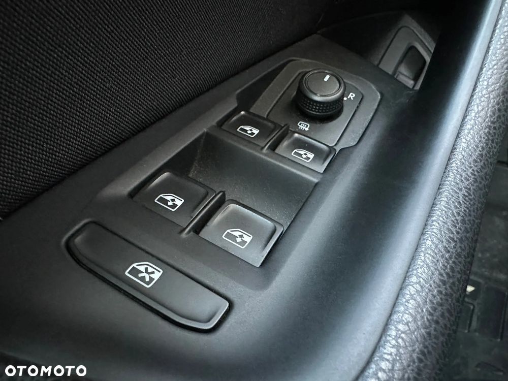 Volkswagen Passat 1.4 TSI BMT Comfortline - 10