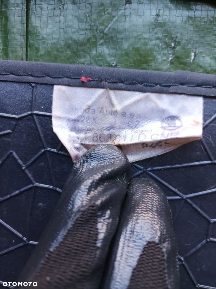 Skoda Fabia III HB dywaniki komplet oryginał producenta - 4