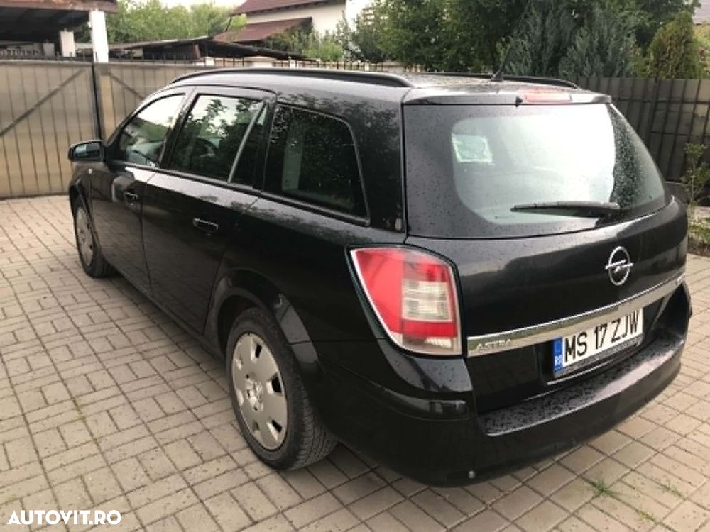 Opel Astra 1.7 CDTI - 4