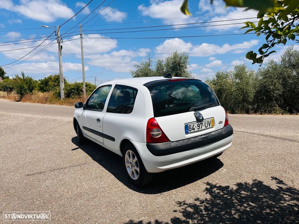 Renault Clio 1.5 dCi Confort Authentique - 2