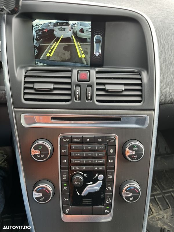 Volvo XC 60 - 13