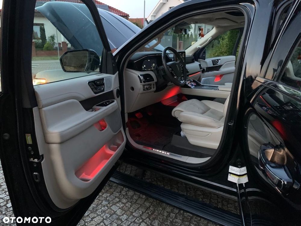 Lincoln Navigator - 10