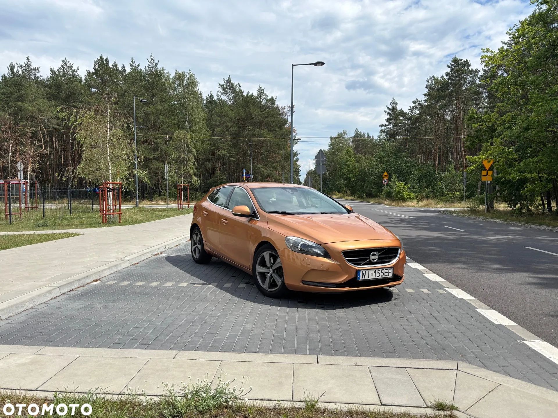 Volvo V40 D4 Summum - 1