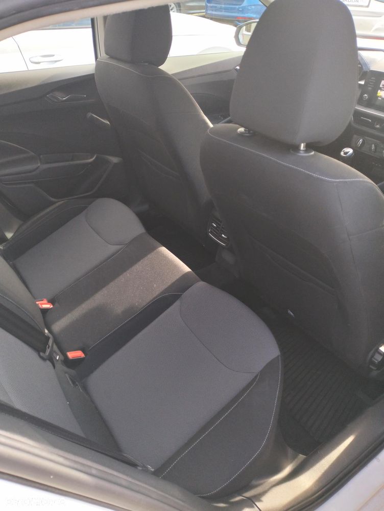 Skoda Fabia 1.0 Ambition - 11