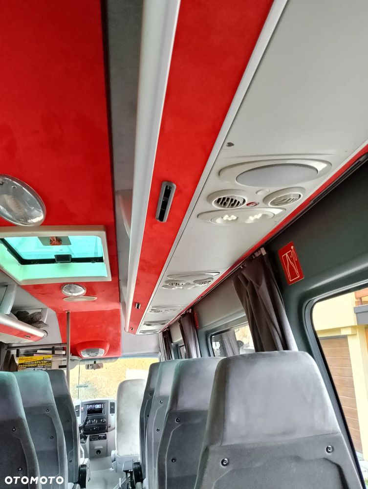 Volkswagen CRAFTER - 14