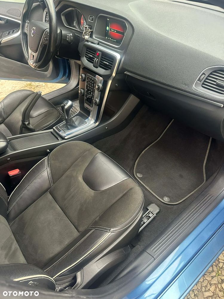 Volvo V40 D2 Drive-E R-Design Kinetic - 9