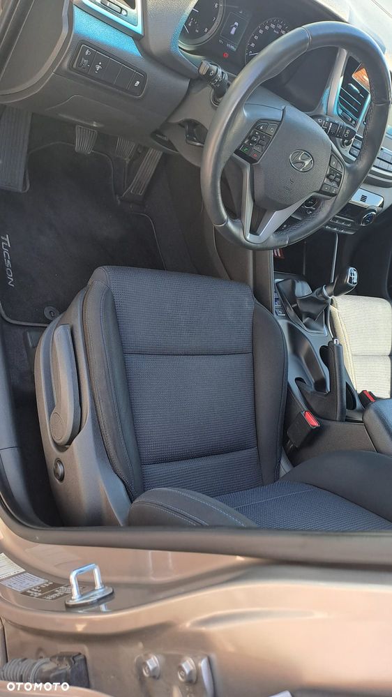 Hyundai Tucson 1.6 GDI BlueDrive Style 2WD - 6