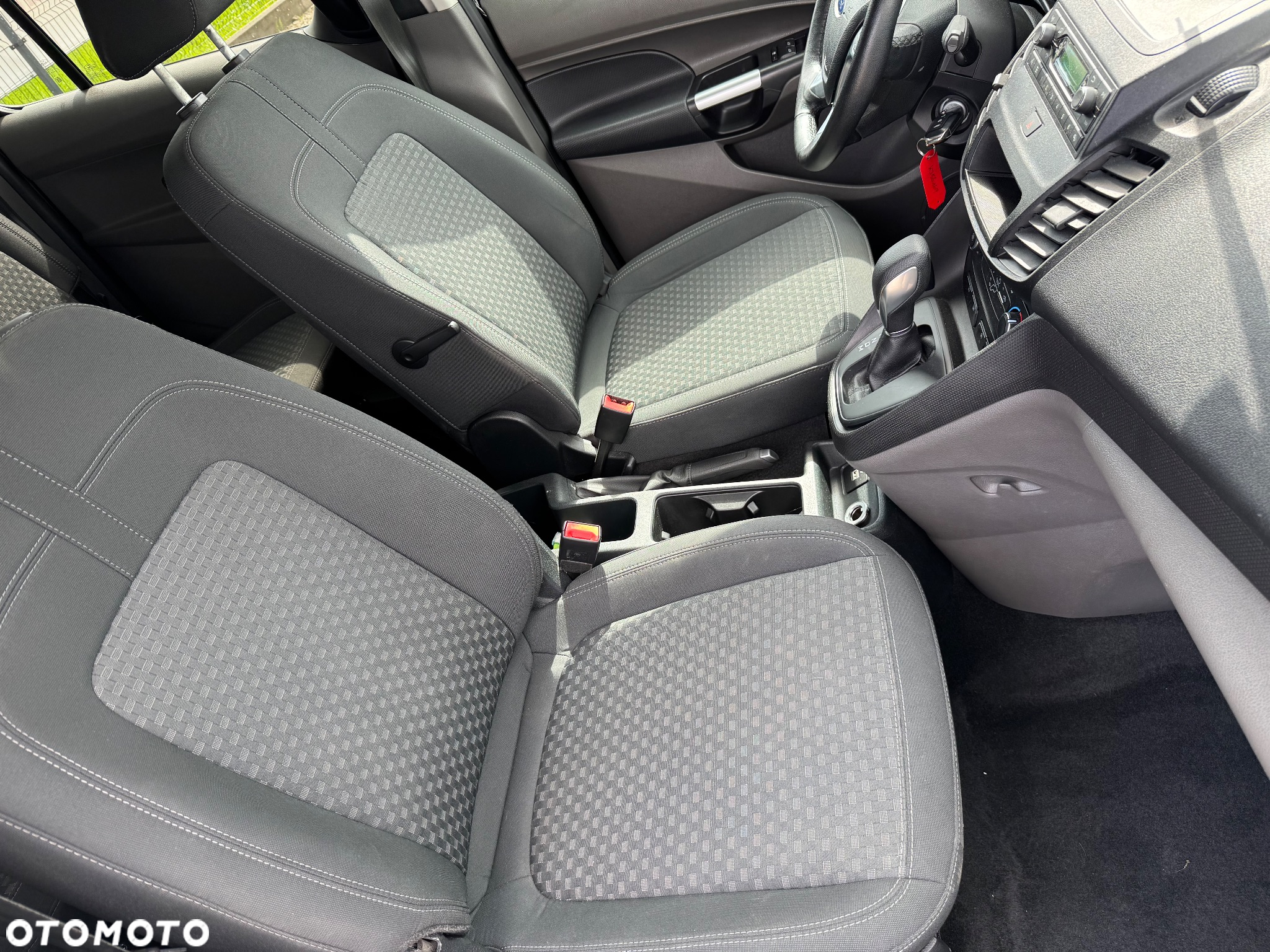 Ford Transit Connect - 27