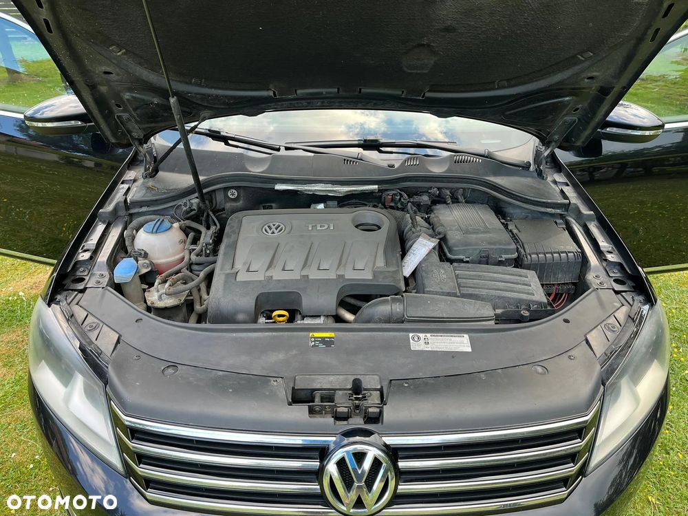 Volkswagen Passat 2.0 TDI DSG BlueMotion Technology Comfortline - 10