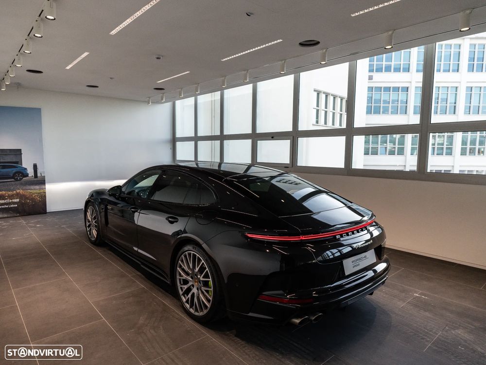 Porsche Panamera 4 E-Hybrid - 9