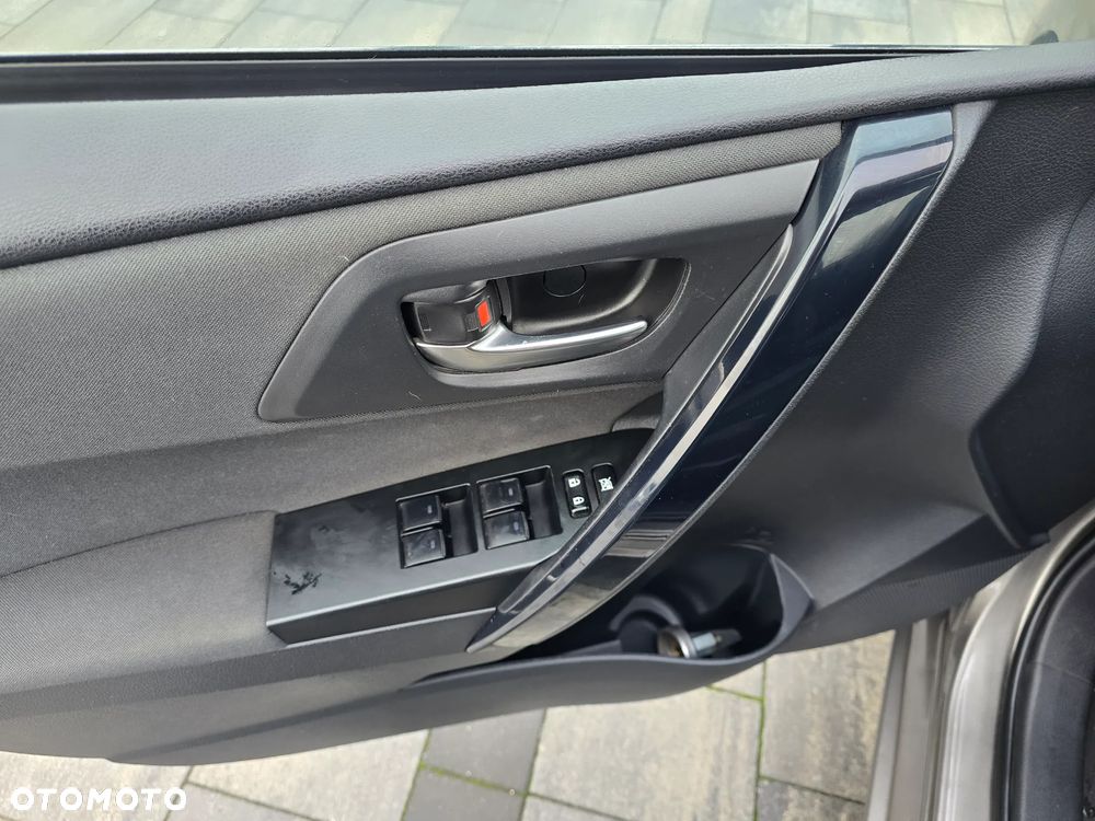 Toyota Auris Hybrid 135 Premium - 25