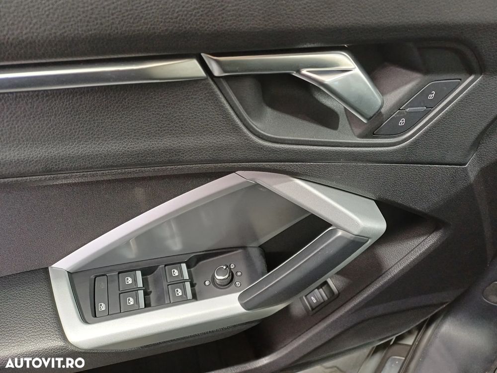 Audi Q3 2.0 35 TDI S tronic quattro Advanced - 8