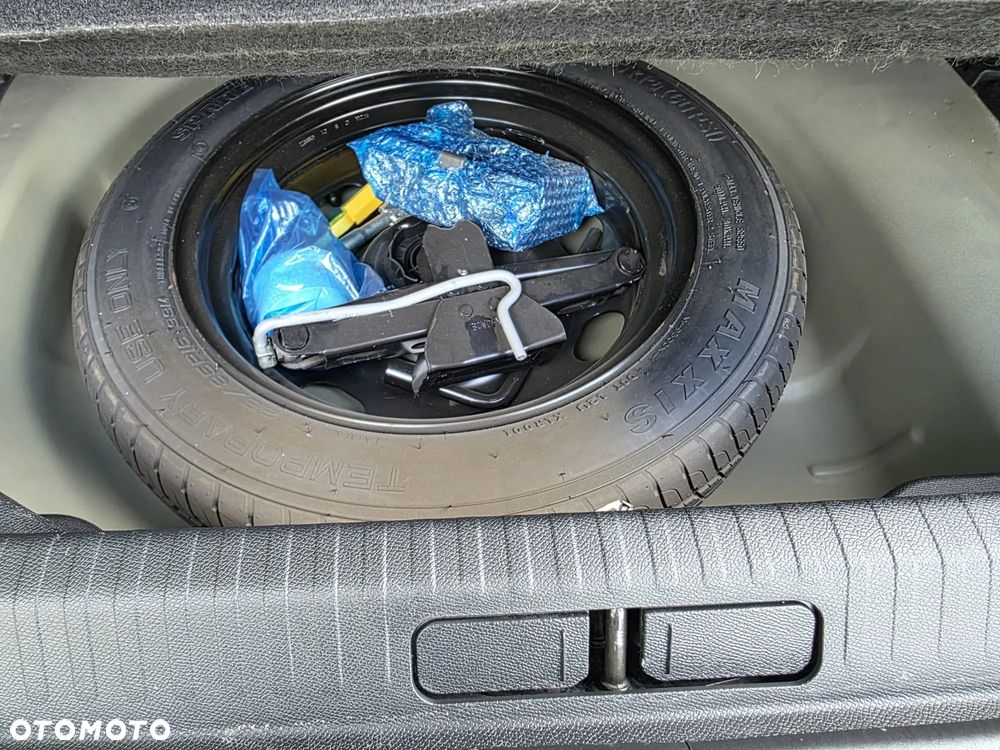 Citroën C4 PureTech 130 Stop&Start EAT8 PLUS - 9