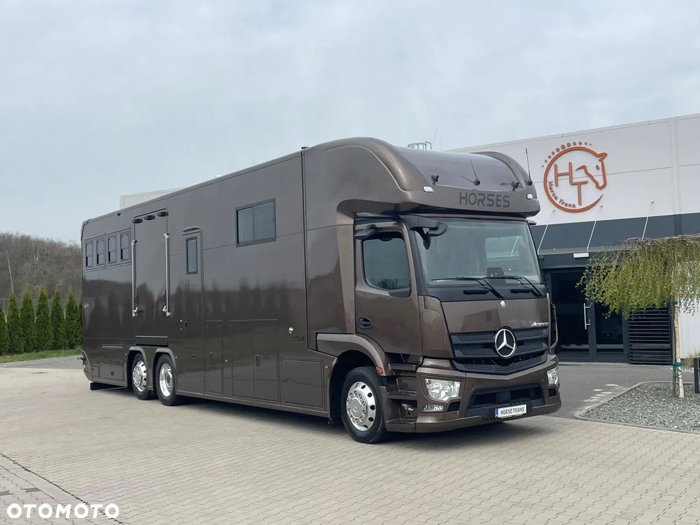 Mercedes-Benz ACTROS - 1