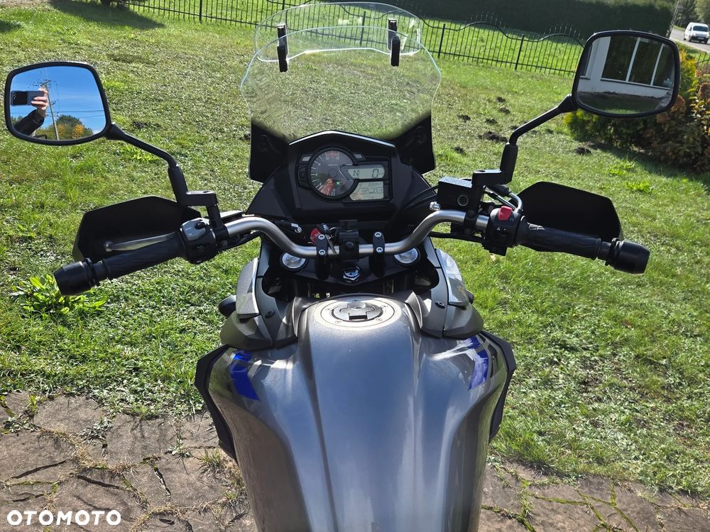 Suzuki V-STROM - 9