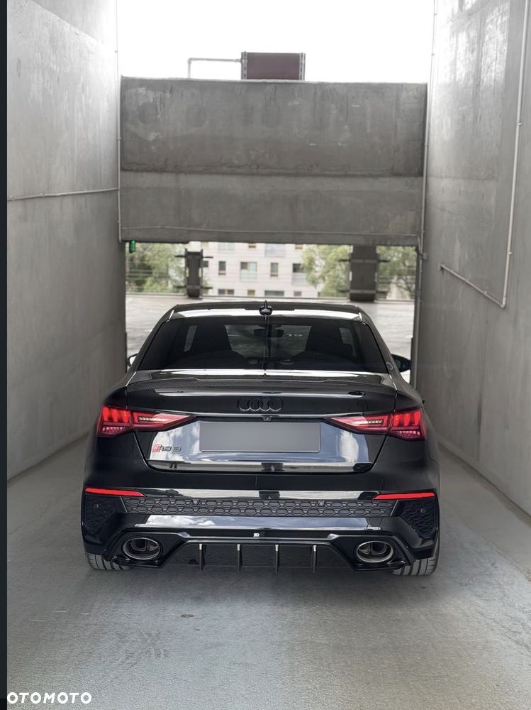 Audi RS3 Limousine - 17
