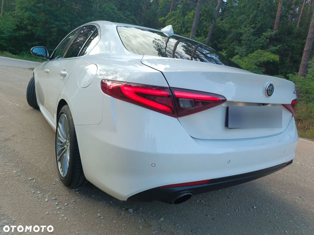 Alfa Romeo Giulia 2.0 Turbo - 20