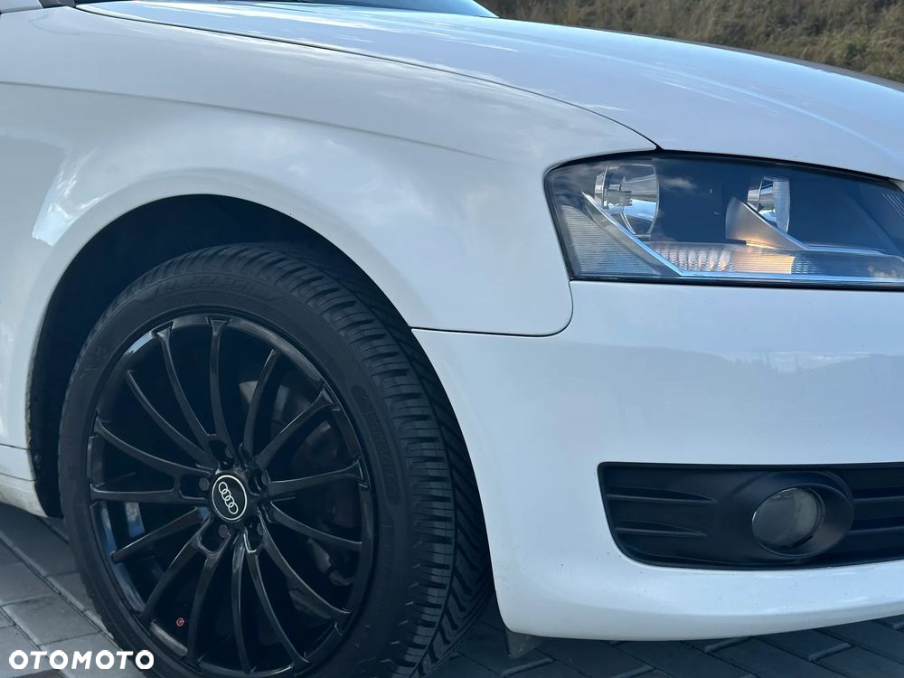 Audi A3 Sportback 1.6 Ambition - 4