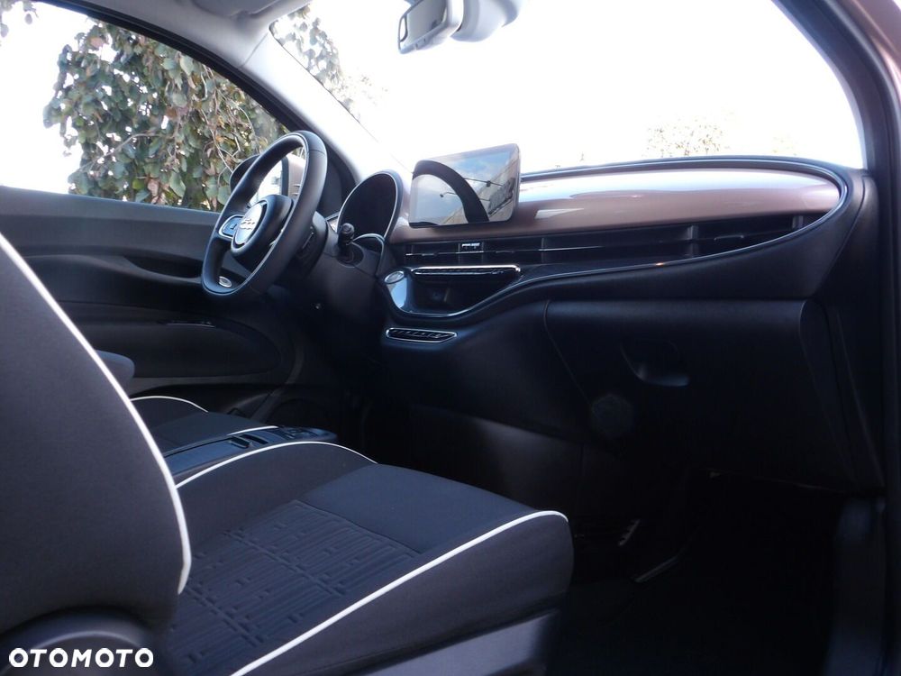 Fiat 500e 42kWh ICON - 8