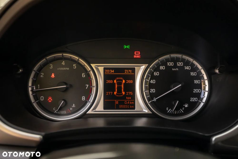 Suzuki Vitara 1.6 Comfort 2WD - 22