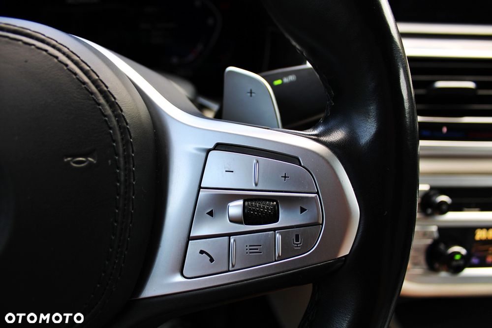 BMW Seria 7 750d xDrive - 22