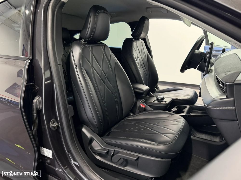 Ford Mustang Mach-E Standard - 37